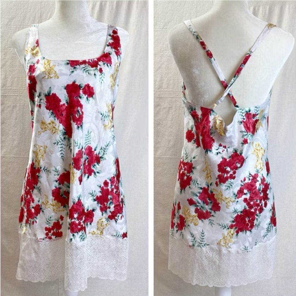 NWOT Vintage Victoria’s Secret Gold Label Rose Cherub Lace Slip Satin Chemise